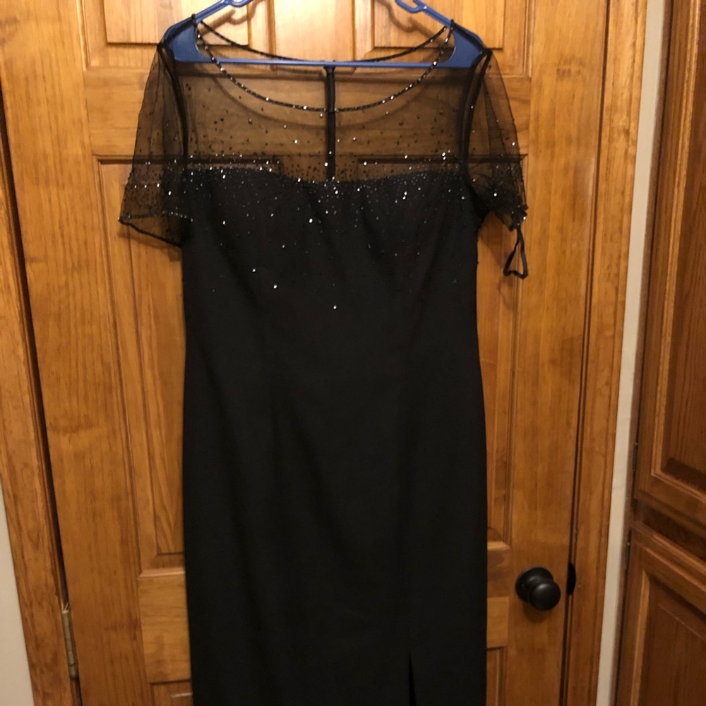 Ladies Black Full Length Gown